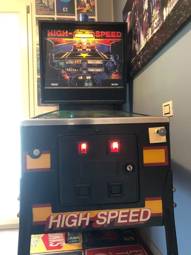 High Speed Pinball machine by Williams