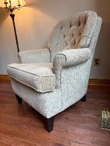 Comfy Chair - Photo 2