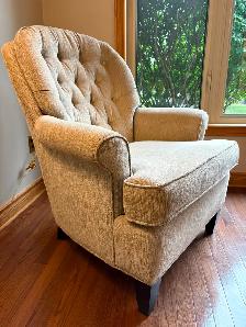 Comfy Chair - Photo 3