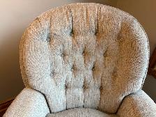 Comfy Chair - Photo 6