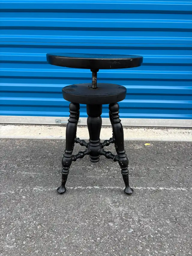 Antique Swiveling Piano Stool