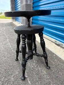 Antique Swiveling Piano Stool - Photo 4