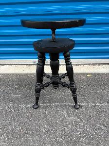 Antique Swiveling Piano Stool - Photo 7