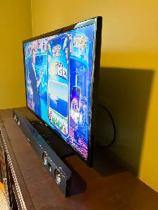 Samsung TV, Sound Bar and Sub. - Photo 2