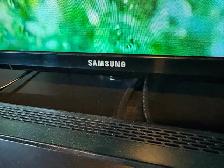Samsung TV, Sound Bar and Sub. - Photo 7