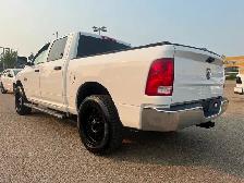 2016 Ram 1500 V6 - 195K - Crew Cab - CLEAN CAR FAX - Photo 3