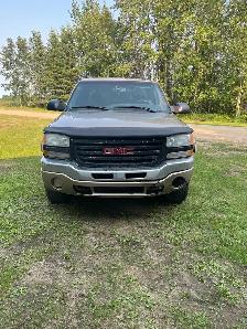 2004 GMC 2500 - Photo 2