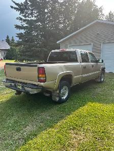 2004 GMC 2500 - Photo 4