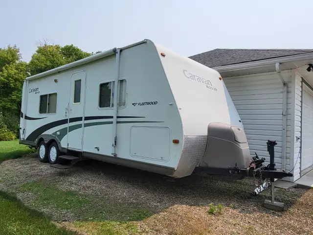 2004 Fleetwood Caravan Micro-lite 25 FQ