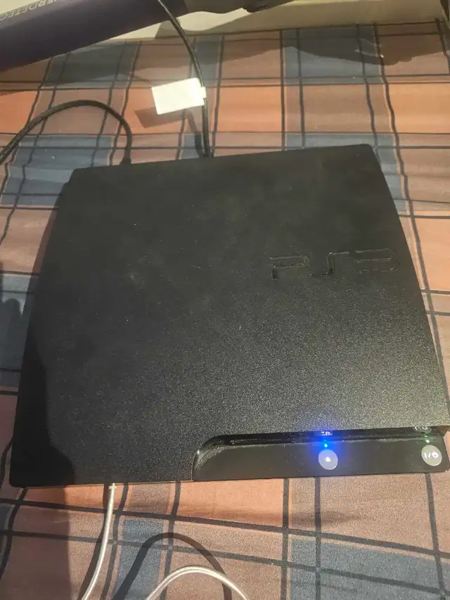 Sony PlayStation 3 Console slim excellent condition