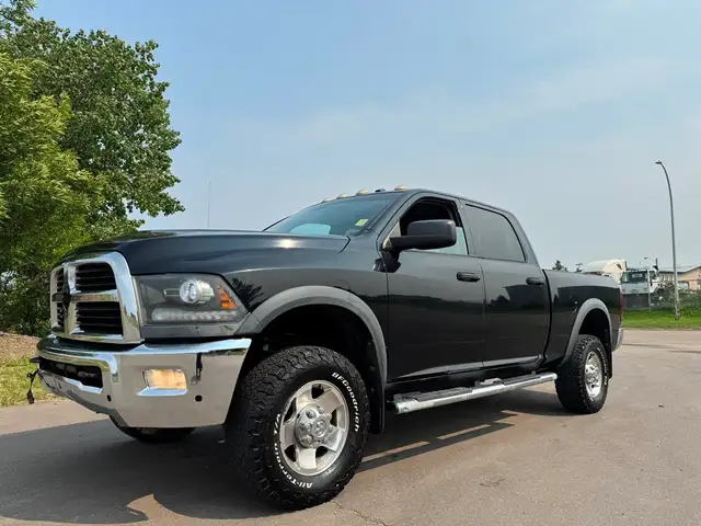 2013 Ram 2500 Power Wagon - 6.4L - SUNROOF