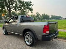 2012 Ram 1500 Sport - HEMI - DRIVES GREAT - Photo 3