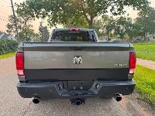 2012 Ram 1500 Sport - HEMI - DRIVES GREAT - Photo 4