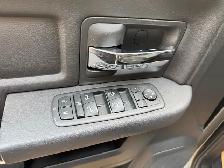 2012 Ram 1500 Sport - HEMI - DRIVES GREAT - Photo 13