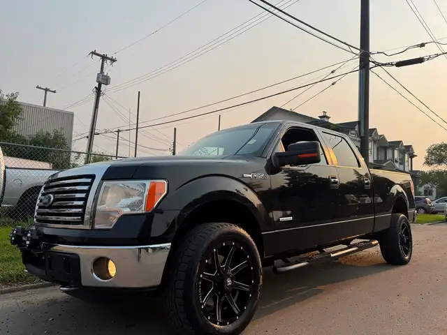 2012 Ford F-150 XTR - 6.5 FT BOX - NAV / CAMERA / HEATED SEATS