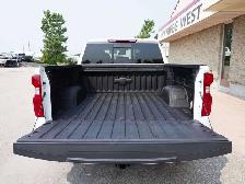2024 Chevrolet Silverado 1500 4WD    Z71 OFF-ROAD - Photo 11