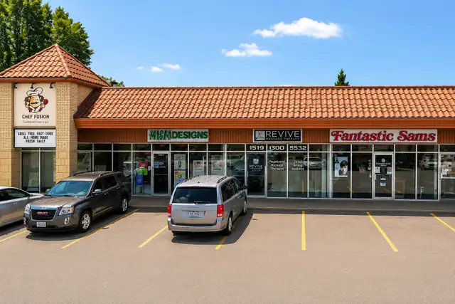 Commercial Unit for Lease, Near Devonshire Mall (Howard Ave)