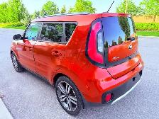 2017 Kia Soul   4dr Wagon (2.0L 4cyl 6A) - Photo 3
