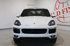 2017 Porsche Cayenne S | ONE OWNER | CLEAN CARFAX - Photo 9