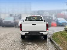 2011 Chevrolet Colorado 1LT Extended Cab Pickup Truck - Photo 9