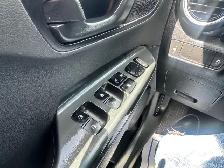 2020 Hyundai Kona 2.0L Essential - Photo 17