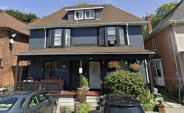 $230K  SPREAD OFF MARKET - OSHAWA 4-PLEX PORTFOLIO - BRRRR