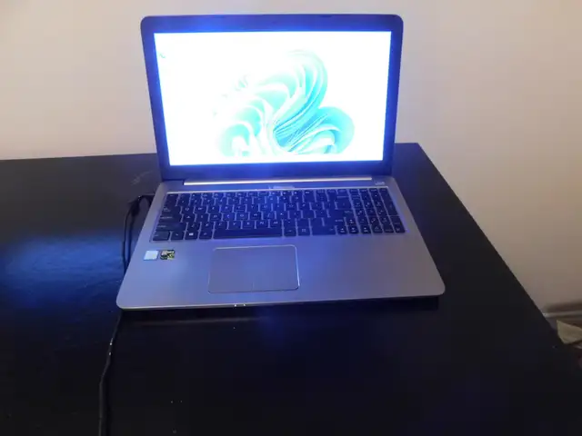 ASUS K501UX 15.6' Laptop CORE i7 1TB NVME 12GB  WIN 11 NEW Batt