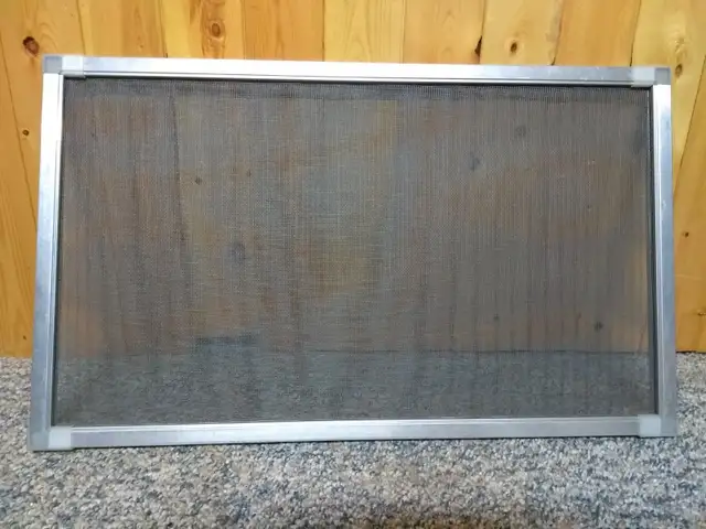 Expandable Window Screens