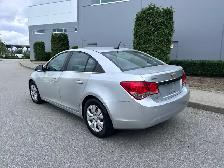 2012 Chevrolet Cruze 4dr Sdn LS  w/1SB - Photo 4