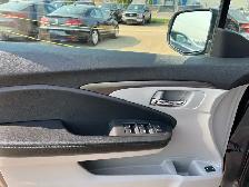2018 Honda Pilot EX-L Navi AWD 8 Passenger | Command Start | Sun - Photo 21
