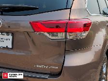 2017 Toyota Highlander Limited LIMITED, ONE OWNER, NEAR NEW T... - Photo 12