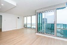 81 NAVY WHARF COURT - OPTIMA CONDOS - 2 BEDROOM DEN W/1-PARKING - Photo 5