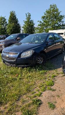 2010 Chrysler Malibu LT. Platinum edition for project or parts