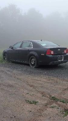 2010 Chrysler Malibu LT. Platinum edition for project or parts - Photo 5