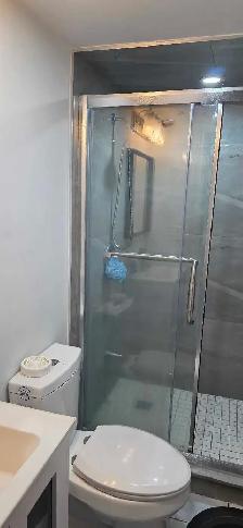 Room for rent Aug 1 - steps to ttc - Photo 4