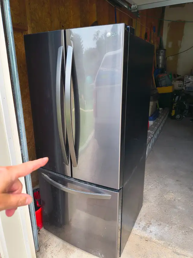 free non working lg fridge