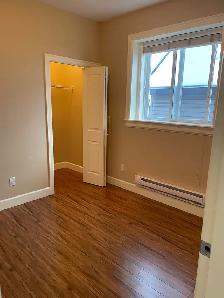 Bright Legal 1-Bedroom Coach House  – Clayton H - Photo 8