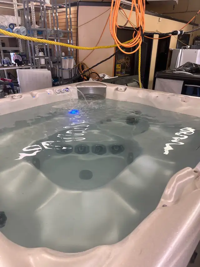Hot Tub Beach Comber  hybrid