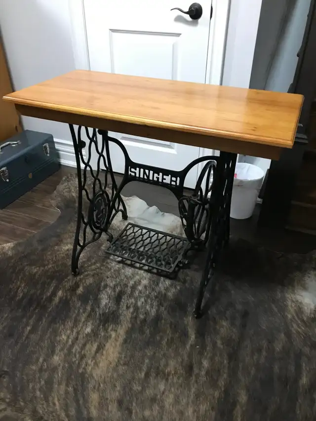 Antique Singer Sewing Machine Table Wood Top