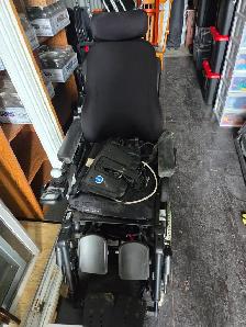 Powered wheelchair, as is - Photo 5