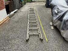 14 Ft. Aluminum  Extension Ladder ! - Photo 5