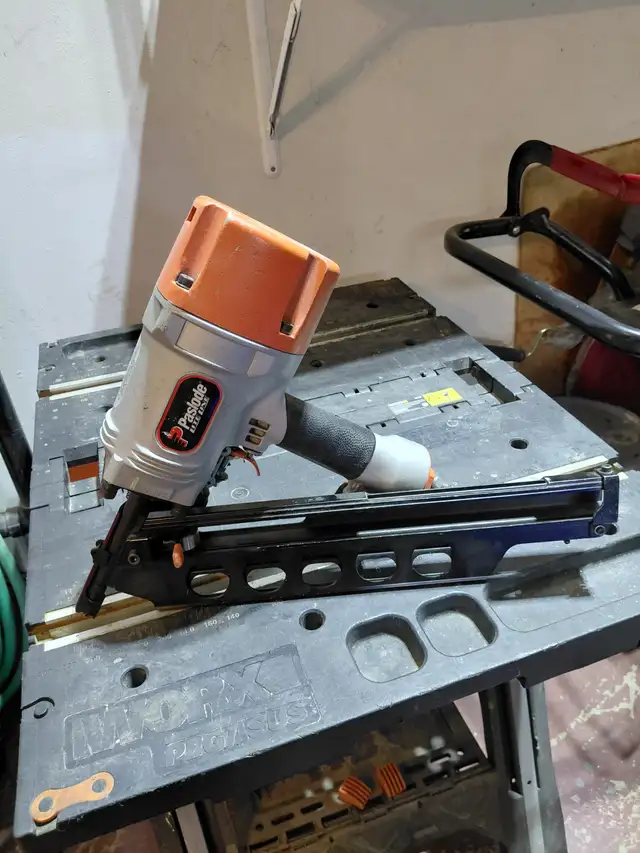 Paslode Pneumatic nailer