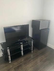 One Furnished Private Room to Rent in Brampton - Photo 7