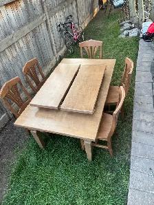 Crate&Barrel Dining Table & Chairs $525 - Photo 2