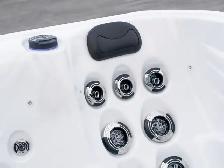 SATURN HOT TUB FOR SALE - Photo 4