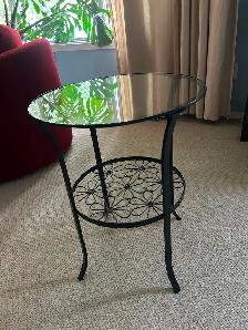 Bedroom night stand - Photo 2