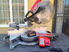 Milwaukee M18 Fuel 12' Mitre Saw