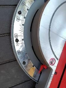 Milwaukee M18 Fuel 12' Mitre Saw - Photo 9