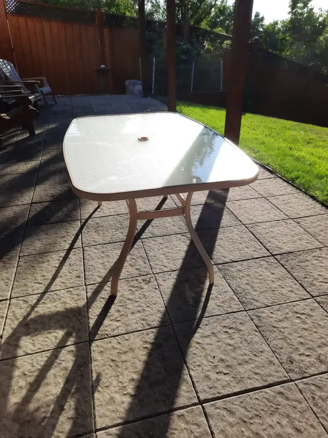 Outdoor Deck / Patio Dining Table For Sale
