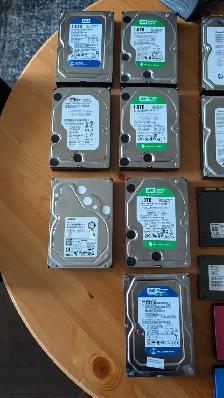 Hard Disks, SSD, External Enclosures 2.5 - Photo 2